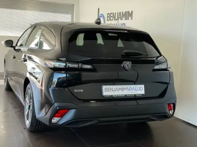 Peugeot 308 SW 2024 - 23500 EUR, 24670 km - AUTO.MOTO.pt - 24670km - foto 4 de 13