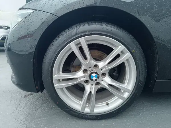 BMW 318 2016 - 16900 EUR, 170176 km - AUTO.MOTO.pt - 170176km - foto 6 de 30