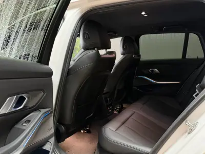 BMW 330e 2022 - 33500 EUR, 129874 km - AUTO.MOTO.pt - 129874km - foto 10 de 16