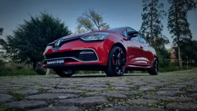 Renault Clio 2014 - 17700 EUR, 146000 km - AUTO.MOTO.pt - 146000km - foto 2 de 23
