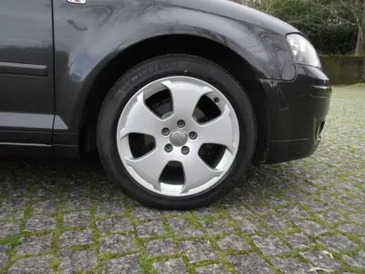Audi A3 Sportback 2006 - 7490 EUR, 285 km - AUTO.MOTO.pt - 285km - foto 12 de 30