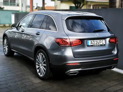 Mercedes-Benz GLC 300 2020 - 36950 EUR, 97454 km - AUTO.MOTO.pt - 97454km - foto 13 de 42