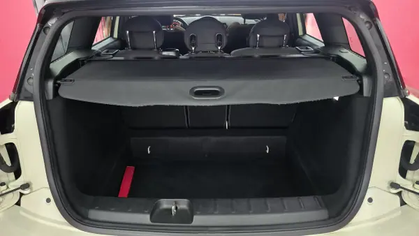 MINI Clubman 2017 - 13890 EUR, 159999 km - AUTO.MOTO.pt - 159999km - foto 50 de 51