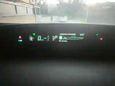 Toyota Prius 2009 - 10700 EUR, 156000 km - AUTO.MOTO.pt - 156000km - foto 3 de 11