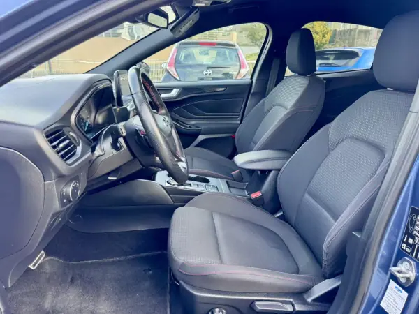 Ford Focus 2019 - 13900 EUR, 129500 km - AUTO.MOTO.pt - 129500km - foto 12 de 19