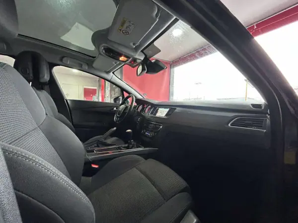 Peugeot 508 2014 - 10500 EUR, 219000 km - AUTO.MOTO.pt - 219000km - foto 14 de 15