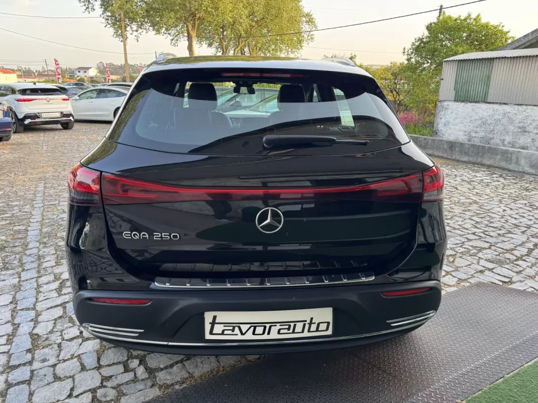 Mercedes-Benz EQA 2021 - 27900 EUR, 92000 km - AUTO.MOTO.pt - 92000km - foto 8 de 47