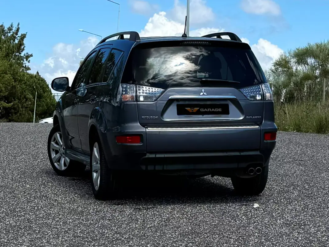 Mitsubishi Outlander 2012 - 12900 EUR, 176000 km - AUTO.MOTO.pt - 176000km - foto 3 de 18