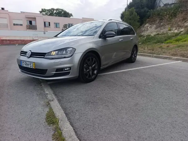 Volkswagen Golf VII VARIANT DIESEL GPS EDITION 2016 Diesel — 163 998 km · Lisboa Volkswagen Golf 2016