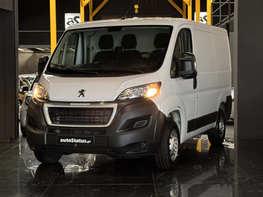 Peugeot Partner L2 caixa automática 130cv 2022 - 16990 EUR, 170100 km - AUTO.MOTO.pt - 170100km - foto 6 de 26