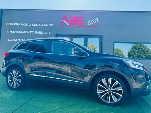 Renault Kadjar 2016 - 18000 EUR, 105000 km - AUTO.MOTO.pt - 105000km - foto 2 de 32