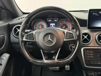 Mercedes-Benz CLA 200 2015 - 21990 EUR, 72000 km - AUTO.MOTO.pt - 72000km - foto 23 de 27