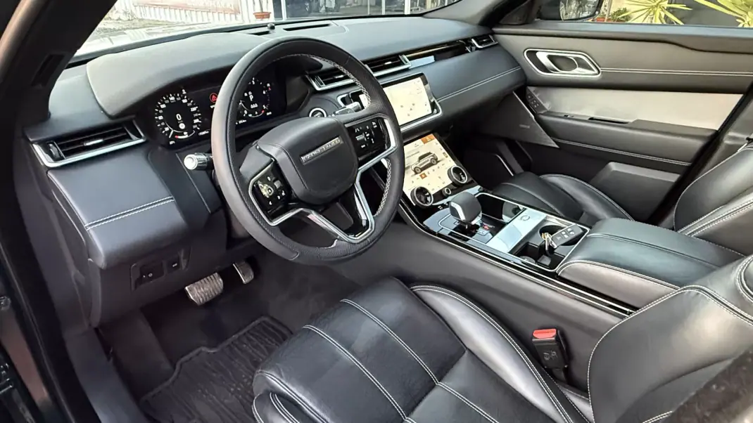 Land Rover Range Rover Velar 2021 - 63990 EUR, 70000 km - 70000km - foto 34 de 50