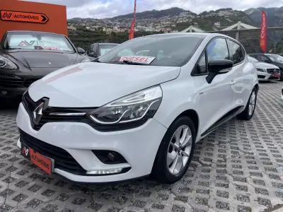 Renault Clio 2018 - 13950 EUR, 110232 km - AUTO.MOTO.pt - 110232km - foto 3 de 12