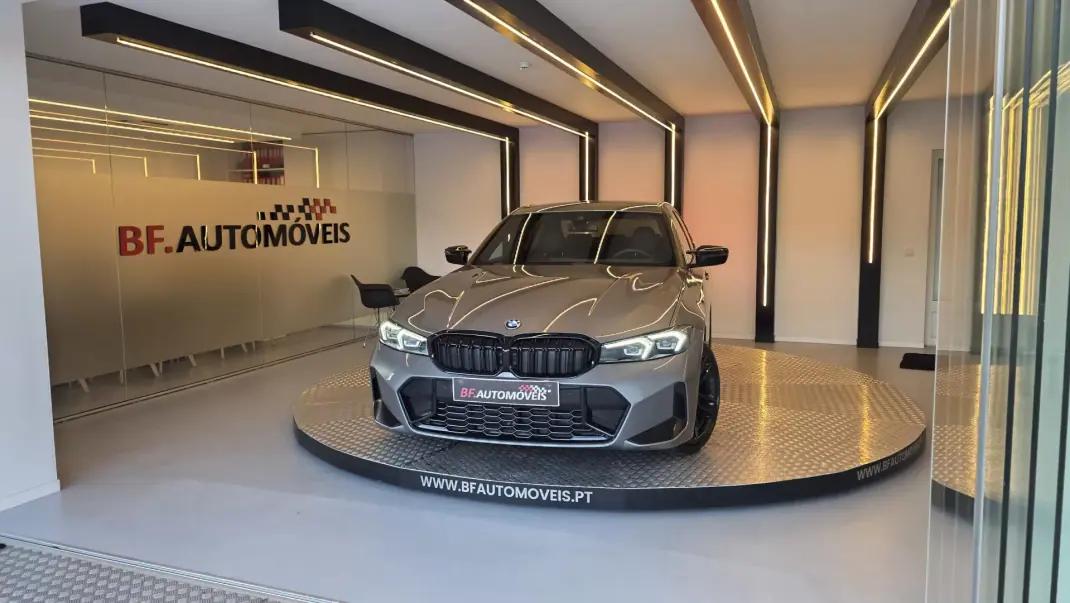 BMW 320 2024 - 42500 EUR, 5552 km - AUTO.MOTO.pt - 5552km - foto 11 de 58