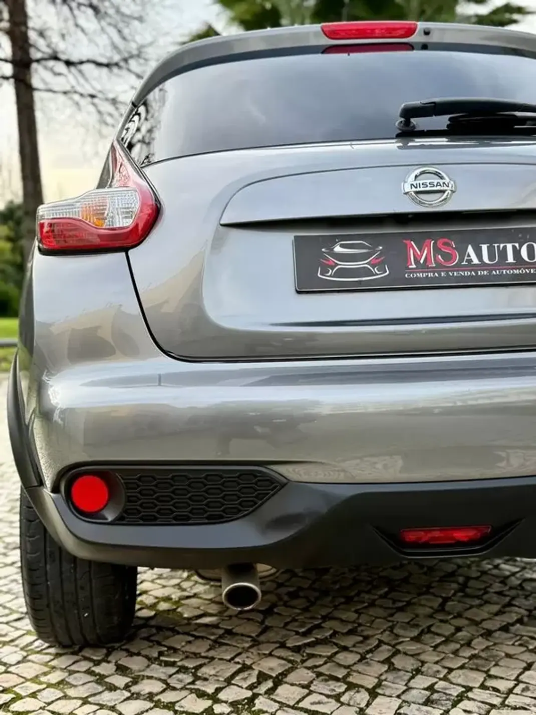 Nissan Juke 2014 - 9890 EUR, 160000 km - AUTO.MOTO.pt - 160000km - foto 35 de 37