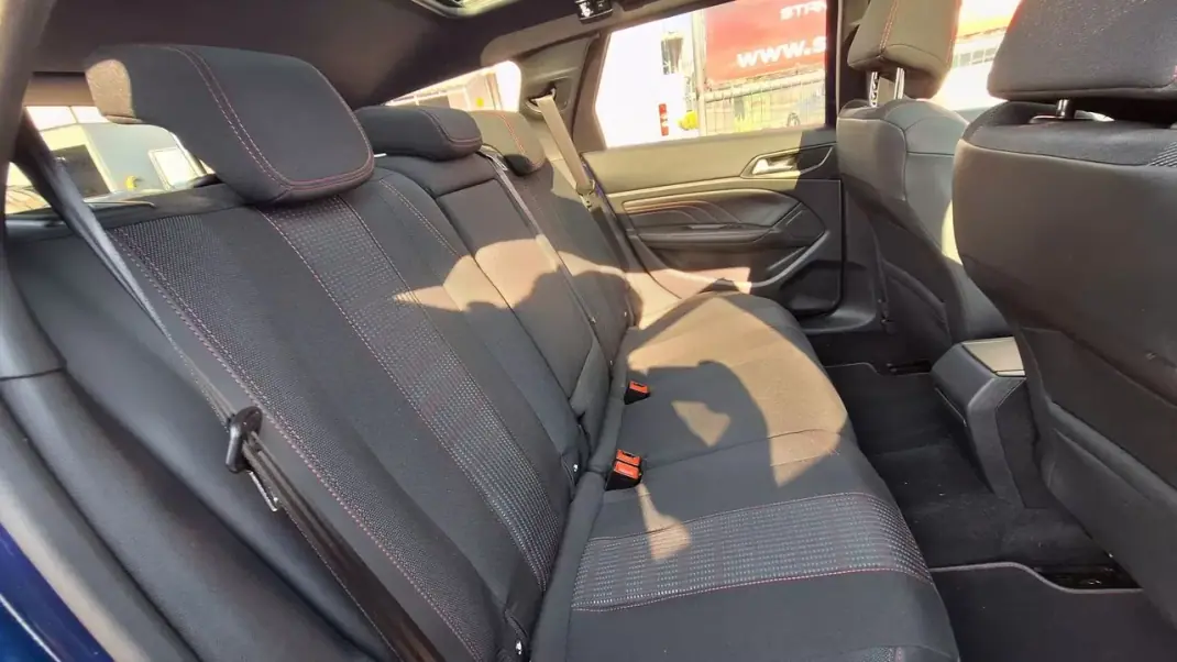 Peugeot 308 SW 2020 - 14500 EUR, 142000 km - AUTO.MOTO.pt - 142000km - foto 17 de 28