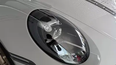 Porsche 992 2023 - 229990 EUR, 6875 km - AUTO.MOTO.pt - 6875km - foto 6 de 42