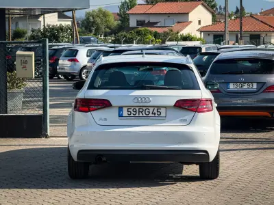 Audi A3 Sportback 2016 - 14990 EUR, 98000 km - AUTO.MOTO.pt - 98000km - foto 4 de 12