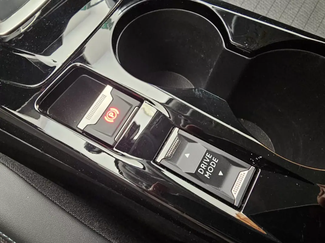 Peugeot 2008 2021 - 16500 EUR, 169015 km - AUTO.MOTO.pt - 169015km - foto 15 de 22