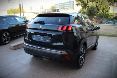 Peugeot 3008 2019 - 15990 EUR, 136300 km - 136300km - foto 26 de 31