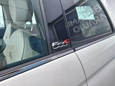 Fiat 500C 2017 - 14500 EUR, 39611 km - AUTO.MOTO.pt - 39611km - foto 19 de 26