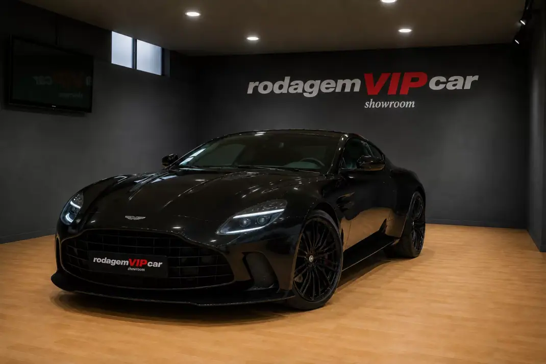Aston Martin 2025 - 285000 EUR, 6000 km - AUTO.MOTO.pt - 6000km - foto 1 de 5