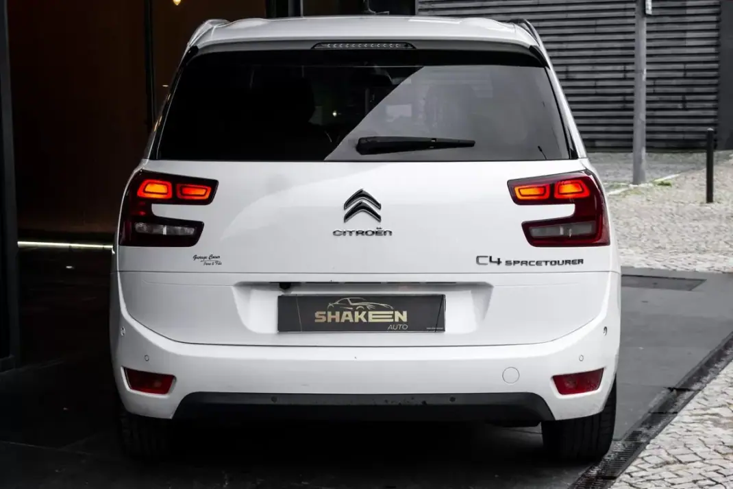 Citroën Grand C4 Spacetourer 2018 - 9900 EUR, 367153 km - AUTO.MOTO.pt - 367153km - foto 8 de 37