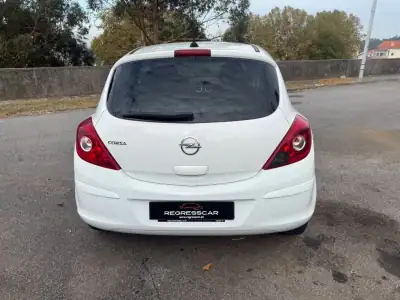Opel Corsa 2014 - 6450 EUR, 161000 km - AUTO.MOTO.pt - 161000km - foto 5 de 22