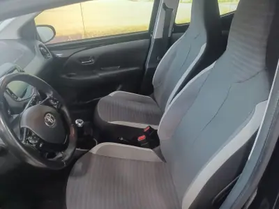 Toyota Aygo 2019 - 11890 EUR, 84853 km - AUTO.MOTO.pt - 84853km - foto 11 de 27