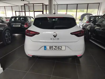 Renault Clio 2020 - 11990 EUR, 99000 km - AUTO.MOTO.pt - 99000km - foto 6 de 12