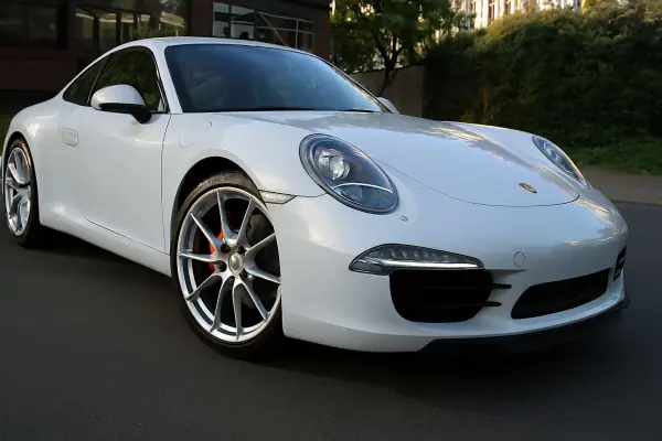 Porsche 911 2013 - 85750 EUR, 95500 km - AUTO.MOTO.pt - 95500km - foto 4 de 15