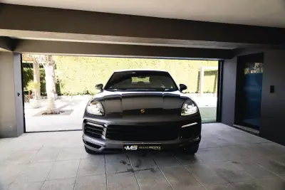 Porsche Cayenne Coupé 2019 - 62900 EUR, 253000 km - AUTO.MOTO.pt - 253000km - foto 9 de 40