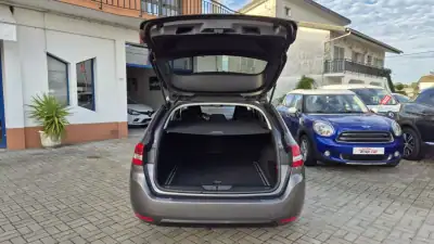 Peugeot 308 SW 2017 - 15900 EUR, 133694 km - AUTO.MOTO.pt - 133694km - foto 5 de 17