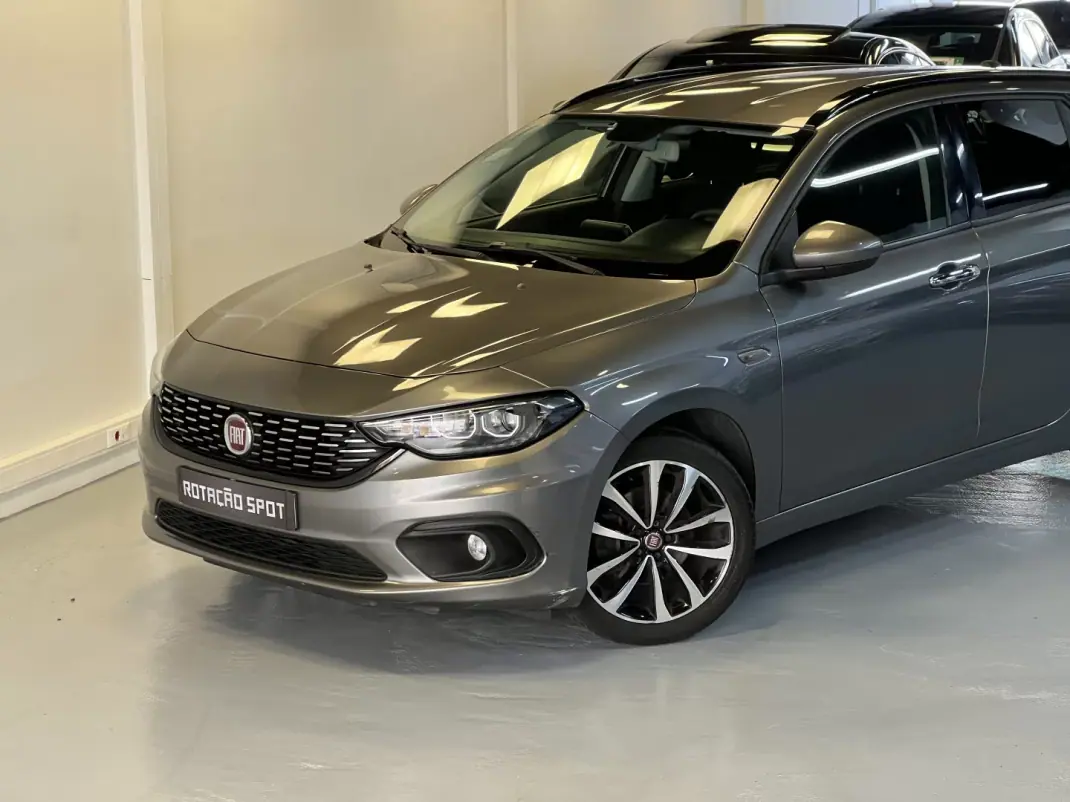 Fiat Tipo Station Wagon 2017 - 9490 EUR, 120000 km - AUTO.MOTO.pt - 120000km - foto 26 de 30