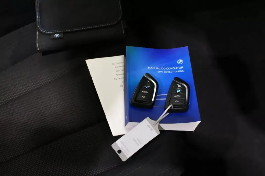 BMW 318 2022 - 27250 EUR, 132000 km - AUTO.MOTO.pt - 132000km - foto 38 de 38