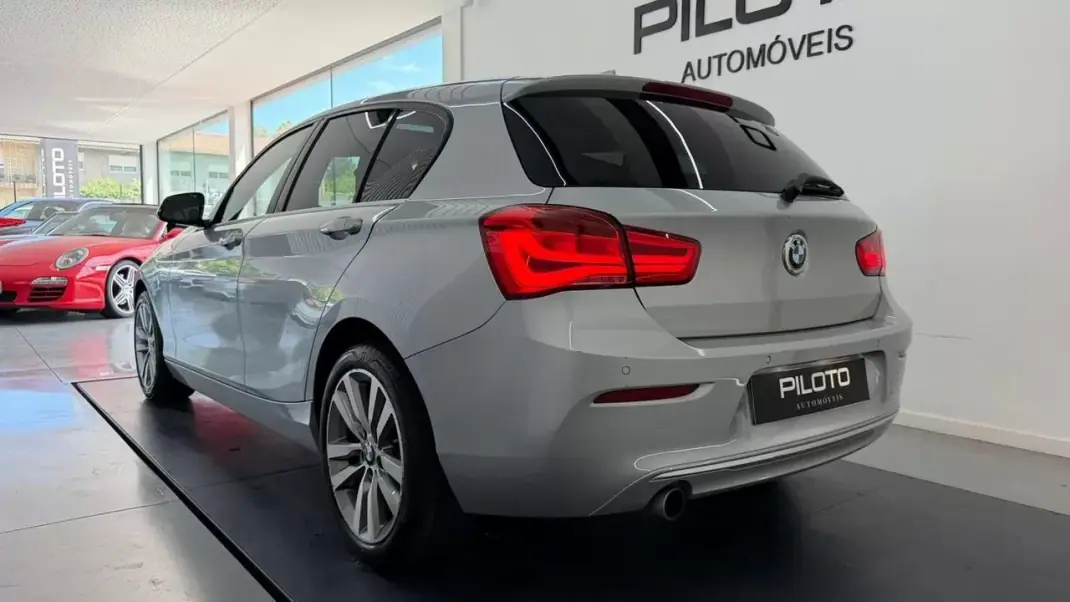 BMW 118 2016 - 16990 EUR, 140660 km - AUTO.MOTO.pt - 140660km - foto 7 de 32