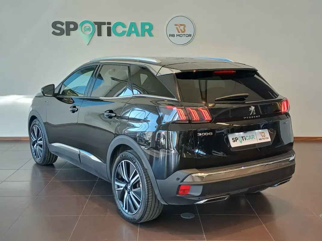 Peugeot 3008 2022 - 27750 EUR, 59200 km - 59200km - foto 6 de 36