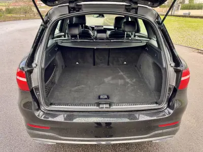 Mercedes-Benz GLC 250 2018 - 34990 EUR, 175000 km - AUTO.MOTO.pt - 175000km - foto 32 de 33