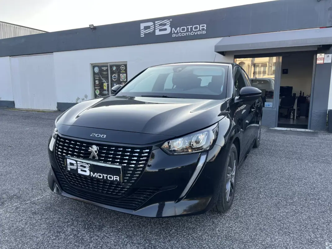Peugeot 208 2022 - 14990 EUR, 178000 km - AUTO.MOTO.pt - 178000km - foto 1 de 15