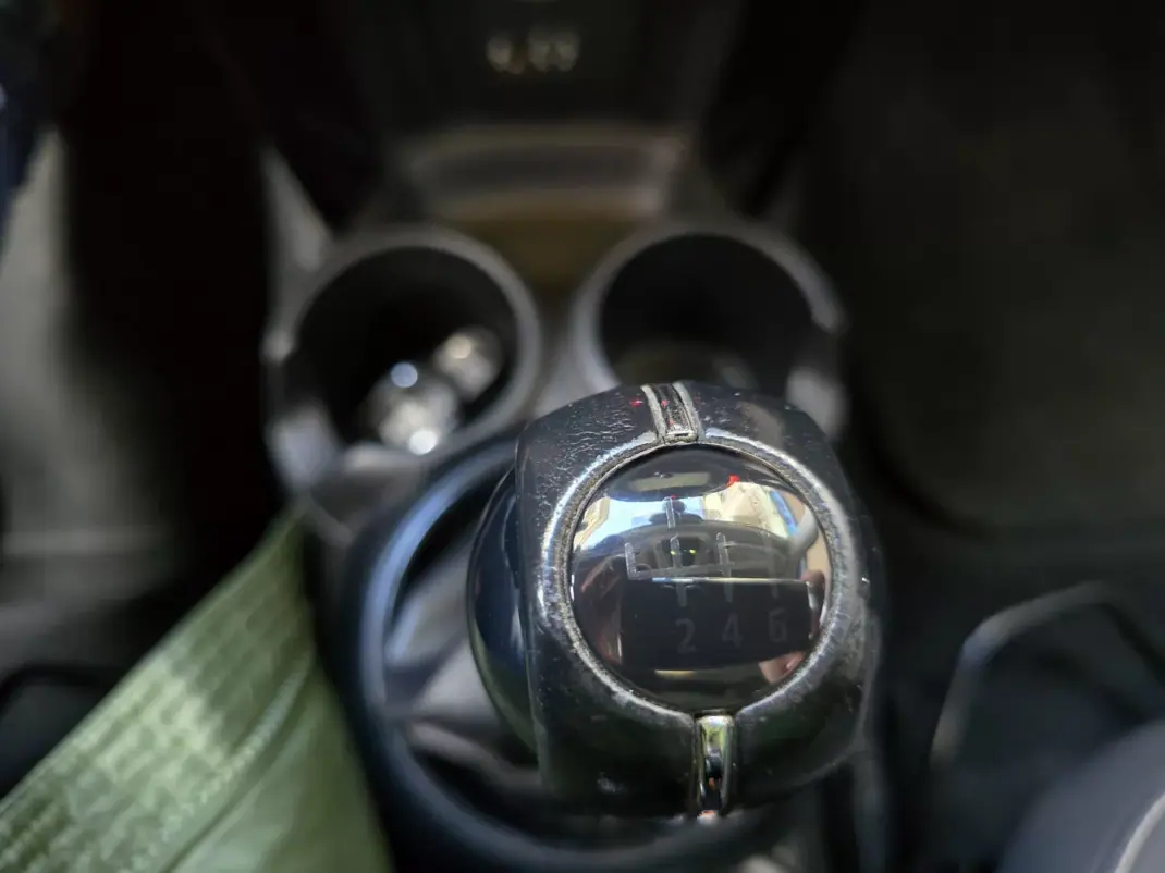 MINI Cooper 2017 - 14999 EUR, 166333 km - AUTO.MOTO.pt - 166333km - foto 22 de 24