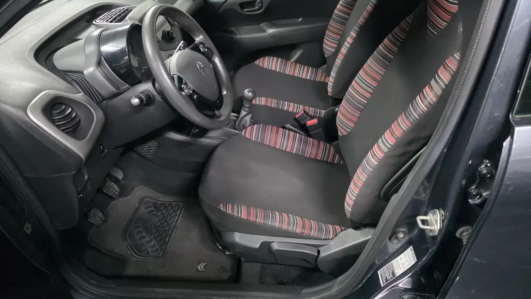 Citroën C1 2016 - 8990 EUR, 84000 km - AUTO.MOTO.pt - 84000km - foto 6 de 25