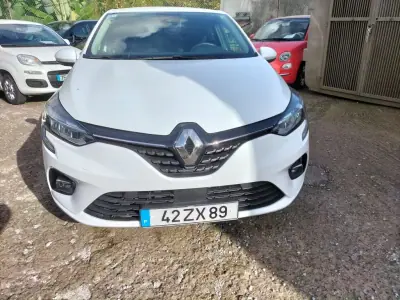 Renault Clio 2020 - 16250 EUR, 96000 km - AUTO.MOTO.pt - 96000km - foto 2 de 12