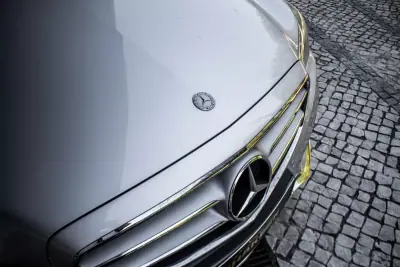 Mercedes-Benz E 250 2016 - 23750 EUR, 215762 km - AUTO.MOTO.pt - 215762km - foto 9 de 39