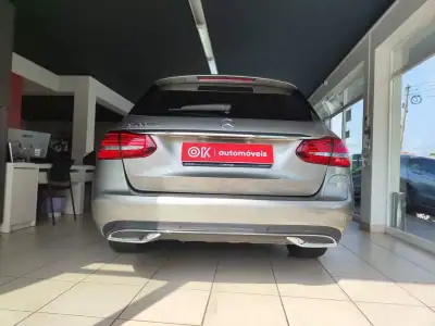 Mercedes-Benz C 300 2020 - 25750 EUR, 107000 km - AUTO.MOTO.pt - 107000km - foto 8 de 42