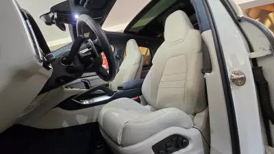 Porsche Cayenne 2022 - 120000 EUR, 42421 km - AUTO.MOTO.pt - 42421km - foto 9 de 27