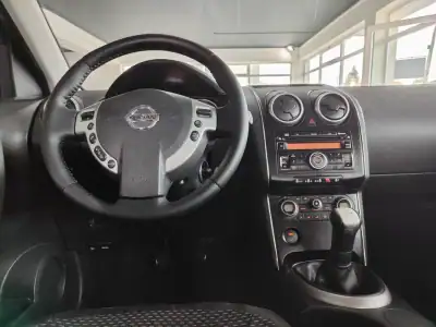Nissan Qashqai 2010 - 6750 EUR, 250000 km - AUTO.MOTO.pt - 250000km - foto 23 de 32