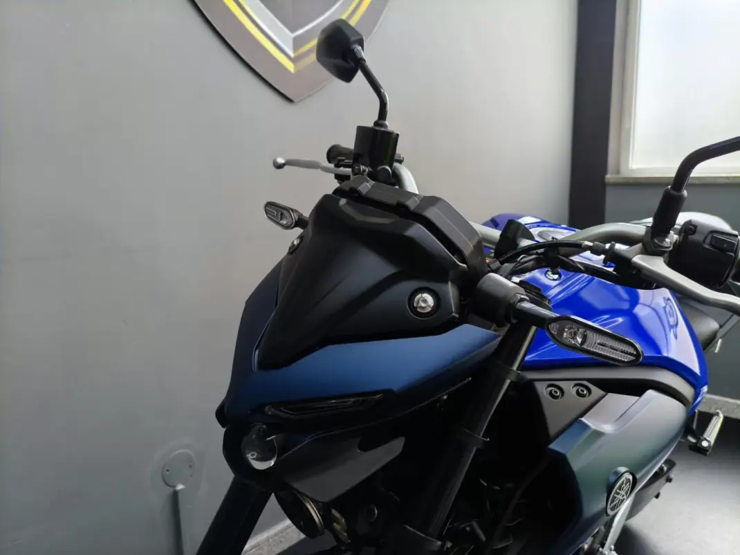 Yamaha MT 03 2023 - 5500 EUR, 7500 km - 7500km - foto 20 de 25