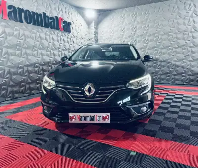 Renault Mégane Sport Tourer 2018 - 15990 EUR, 148529 km - 148529km - foto 9 de 36