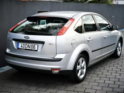 Ford Focus 2007 - 6950 EUR, 158684 km - AUTO.MOTO.pt - 158684km - foto 14 de 36